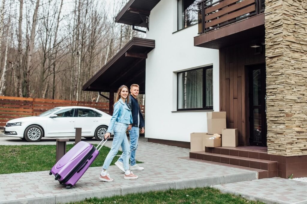 Family moving into new home for long-distance UK relocation